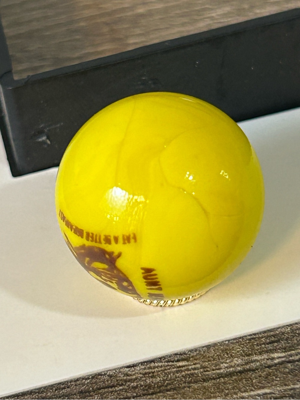 rare Aunt Jemima yellow glass marble - Picture 4 of 5